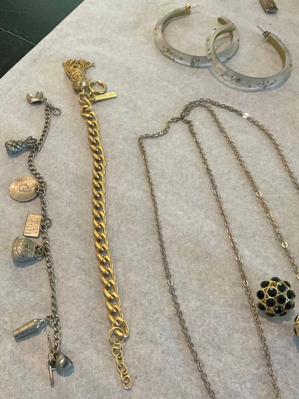 Statement & Vintage Jewelry Lot; Necklaces, Ring, Brooches, Bracelets, Earrings - Picture 7 of 9